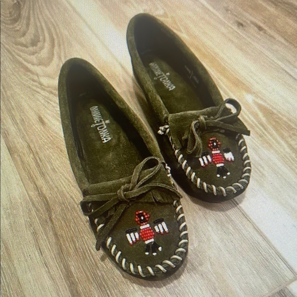 Minnetonka Green Moccasins with Soft Soles and Decorative Lacing